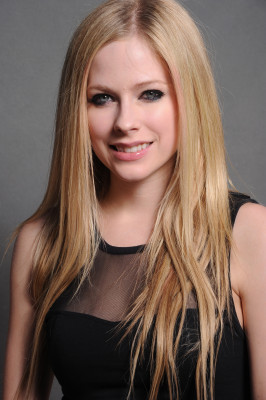 Avril Lavigne pic #413198
