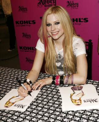 Avril Lavigne pic #159347