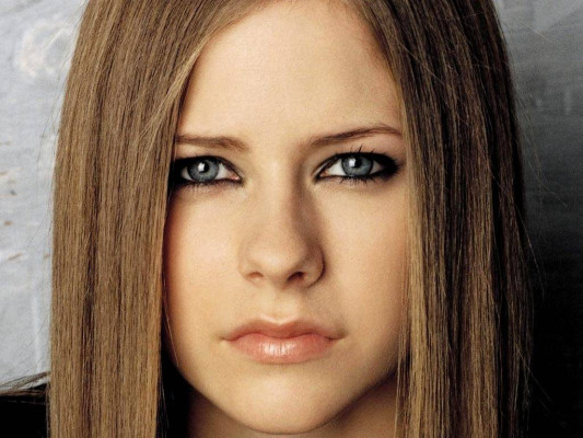 photo 3 in Lavigne gallery [id588063] 2012-12-07 00:00:00