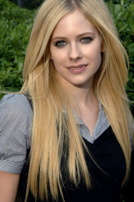 Avril Lavigne pic #156179