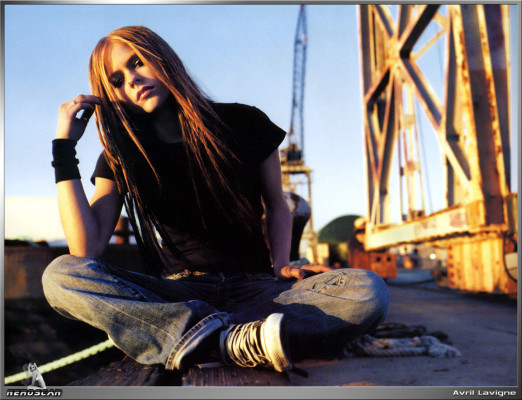 photo 14 in Lavigne gallery [id18001] -0001-11-30 00:00:00