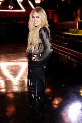 Avril Lavigne – Ashton Michael RTW + 10 Year Anniversary Show “Punk Tsugi” in LA