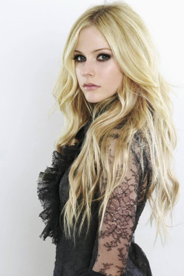 photo 23 in Lavigne gallery [id113810] 2008-10-27 00:00:00
