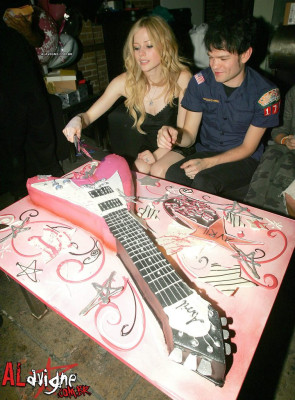 photo 21 in Lavigne gallery [id47278] -0001-11-30 00:00:00