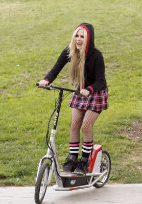 Avril Lavigne pic #202253