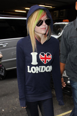 photo 28 in Avril Lavigne gallery [id553851] 2012-09-01 00:00:00
