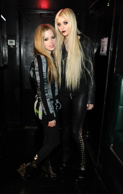 Avril Lavigne pic #548831