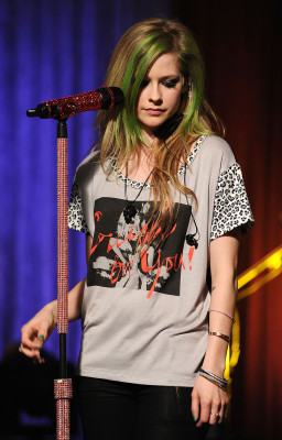 photo 18 in Avril Lavigne gallery [id552913] 2012-08-28 00:00:00