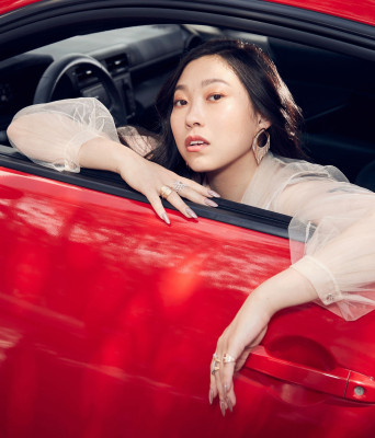 Awkwafina-«COSMOPOLITAN» 2021.