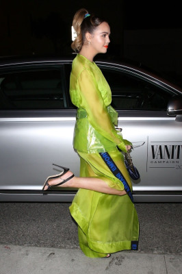 Bailee Madison – Arrives For the Vanity Fair Party in Los Angeles