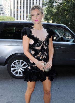 Bar Refaeli pic #421298