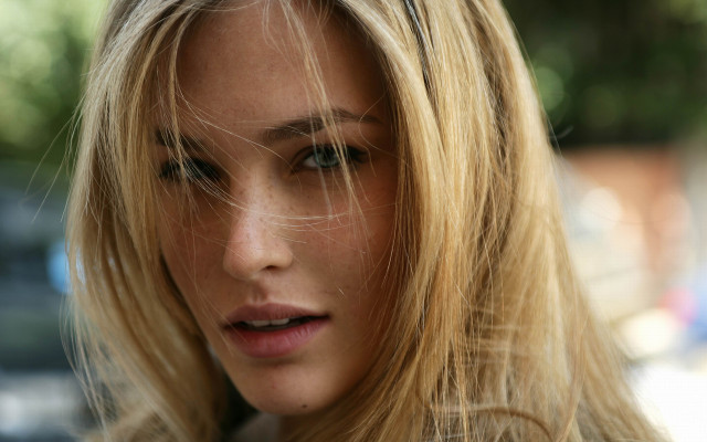photo 5 in Refaeli gallery [id204893] 2009-11-09 00:00:00