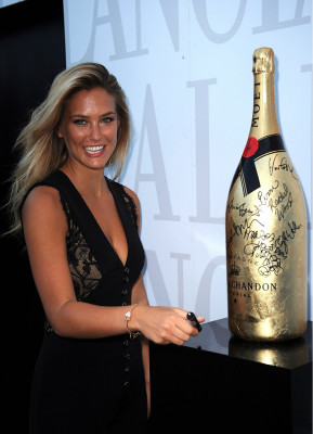 Bar Refaeli pic #419276