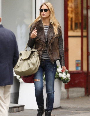 Bar Refaeli pic #425538
