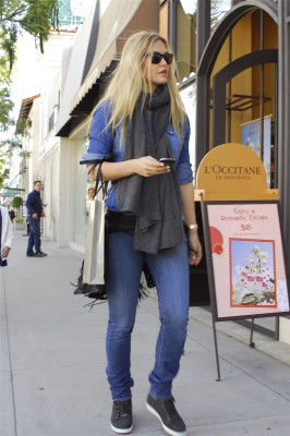 Bar Refaeli pic #474285