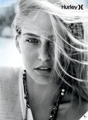 photo 4 in Refaeli gallery [id115120] 2008-11-05 00:00:00