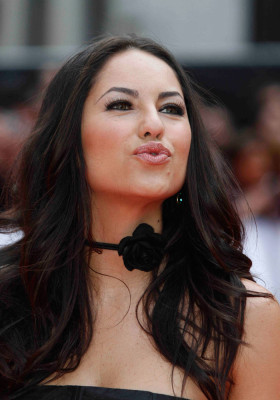 Barbara Mori pic #582311
