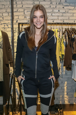 Barbara Palvin – Rosa Chá Launch in São Paulo, Brazil
