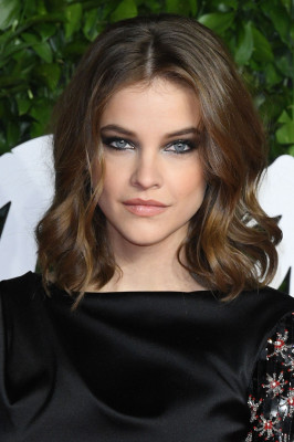 Barbara Palvin – Fashion Awards in London