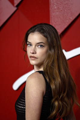 Barbara Palvin – Fashion Awards 2023 in London 12/04/23 (updated)