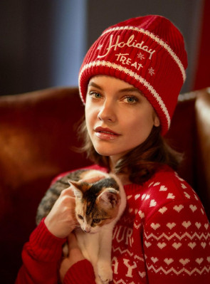 BARBARA PALVIN for Philosophy Holiday Treat Winter 2019 Campaign