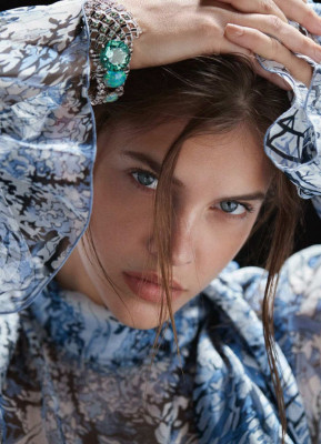 Barbara Palvin in Harper’s Bazaar Magazine, Australia October 2018