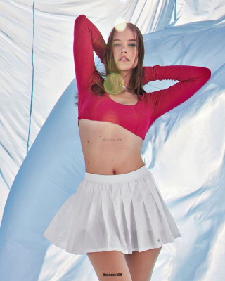 Barbara Palvin 