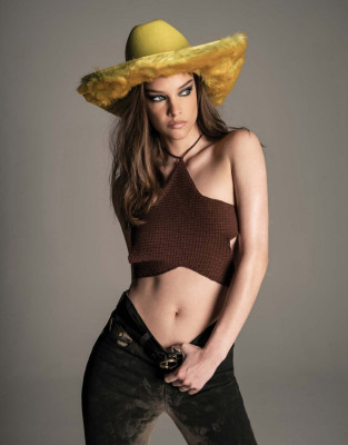 Barbara Palvin by Ricardo Gomes for L&#039;Officiel Italia  // Summer 2021