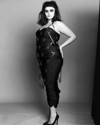 Пожалуйста, добавьте галерею Barbie Ferreira