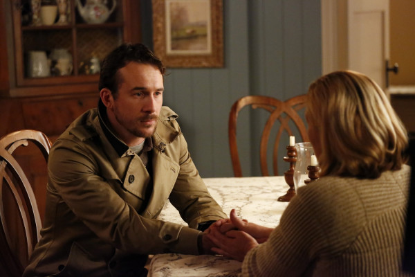 Barry Sloane  pic #879689