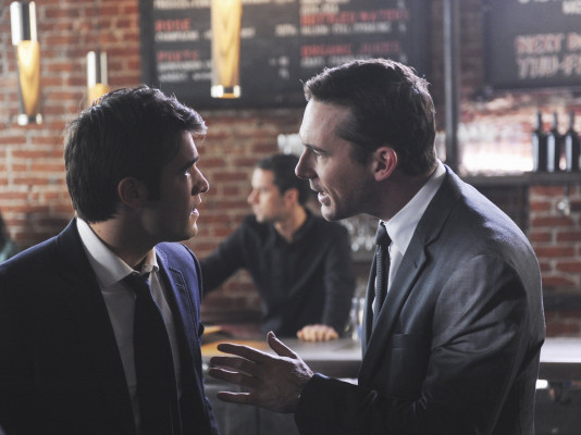 Barry Sloane  pic #889516