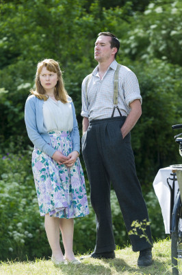 Barry Sloane - Father Brown (2013) 1x01 &#039;The Hammer of God&#039;