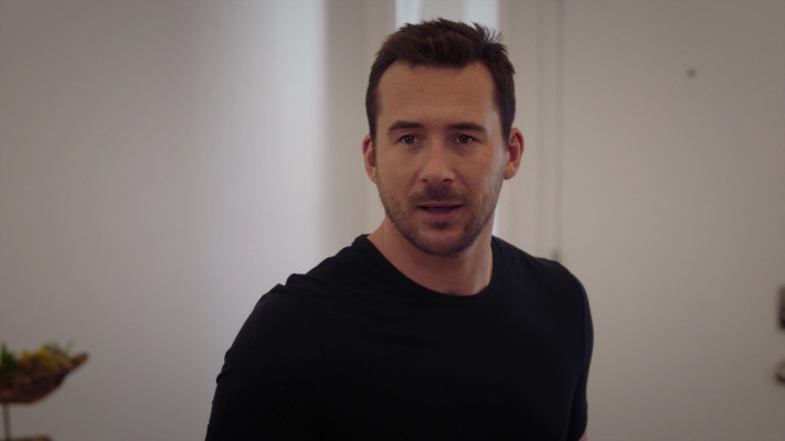 Barry Sloane - Bluff City Law (2019) 1x07 &#039;American Epidemic&#039;