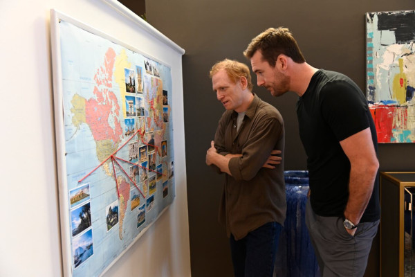 Barry Sloane - Bluff City Law (2019) 1x07 &#039;American Epidemic&#039;