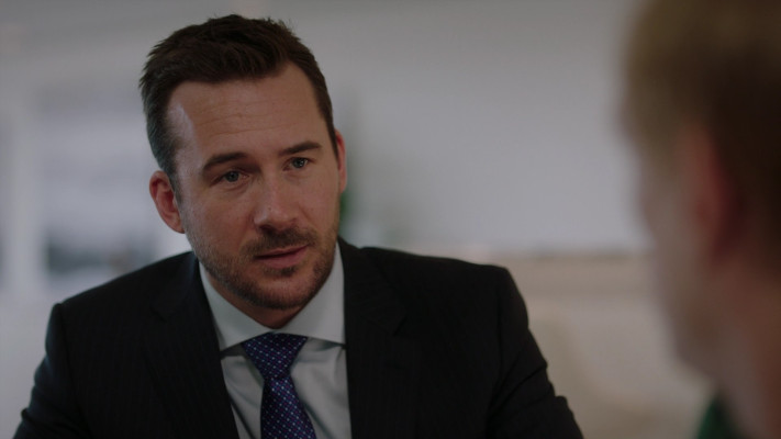 Barry Sloane - Bluff City Law (2019) 1x07 &#039;American Epidemic&#039;