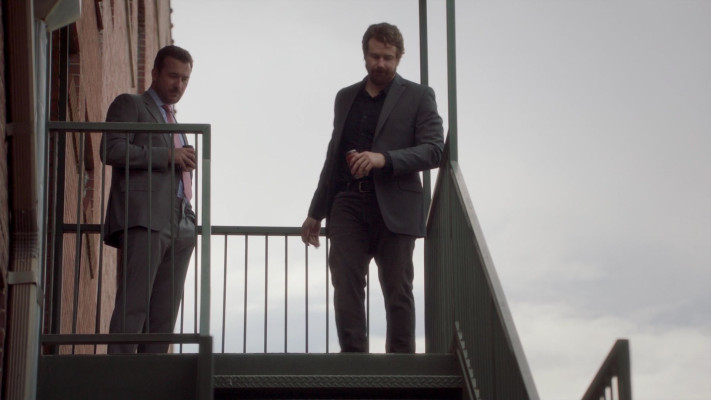 Barry Sloane - Bluff City Law (2019) 1x07 &#039;American Epidemic&#039;