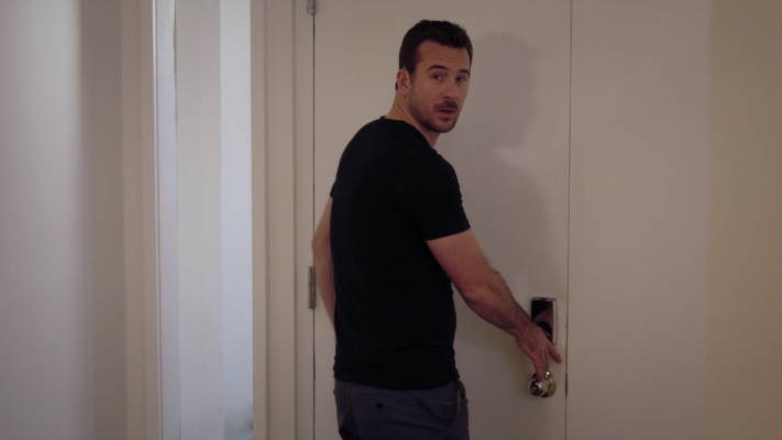Barry Sloane - Bluff City Law (2019) 1x07 &#039;American Epidemic&#039;