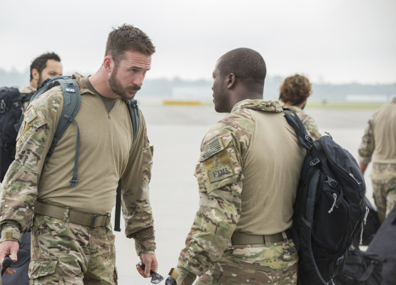 Barry Sloane - Six (2017) 1x07 &#039;Blood Brothers&#039;