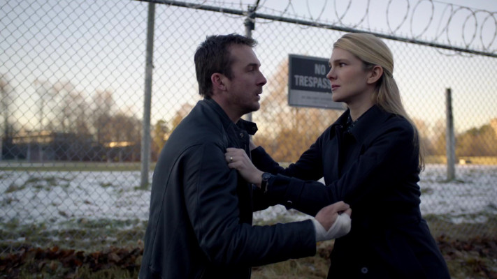 Barry Sloane - The Whispers (2015) 1x12 &#039;Traveller in the Dark&#039;