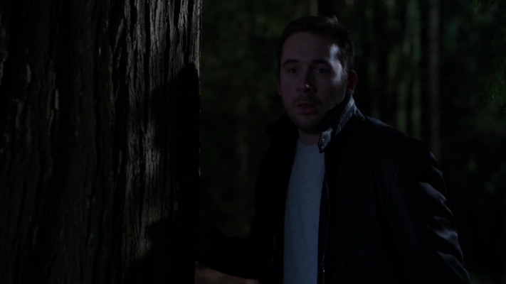 Barry Sloane - The Whispers (2015) 1x13 &#039;Game Over&#039;