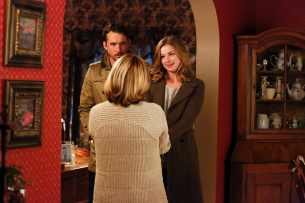 Barry Sloane - Revenge (2014) 3x18 &#039;Blood&#039;