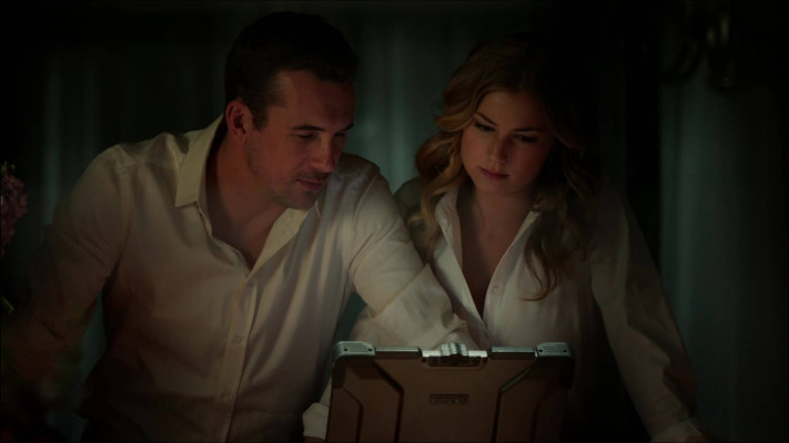Barry Sloane - Revenge (2012) 2x09 &#039;Revelations&#039;
