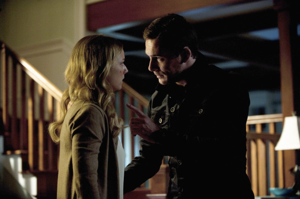 Barry Sloane - Revenge (2012) 2x03 &#039;Confidence&#039;