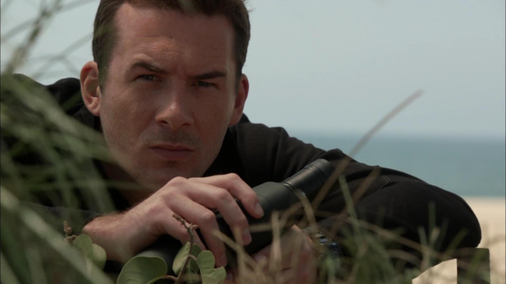 Barry Sloane - Revenge (2012) 2x02 &#039;Resurrection&#039;
