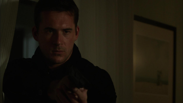 Barry Sloane - Revenge (2012) 2x02 &#039;Resurrection&#039;