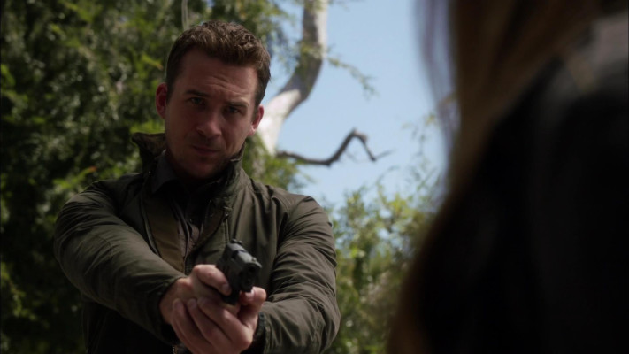Barry Sloane - Revenge (2012) 2x04 &#039;Intuition&#039;