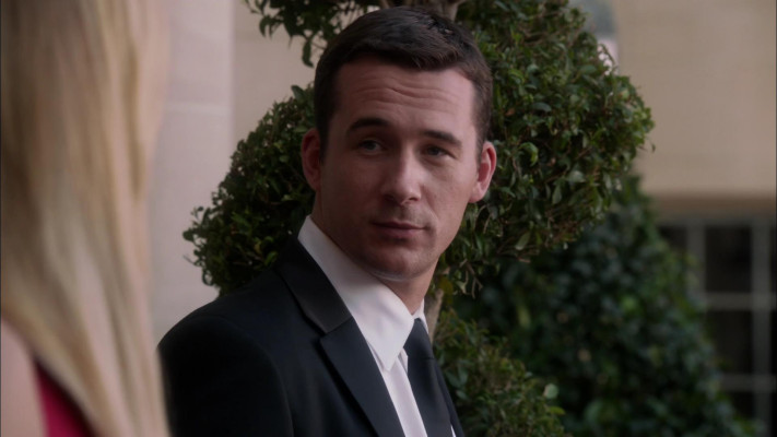 Barry Sloane - Revenge (2012) 2x06 &#039;Illusion&#039;