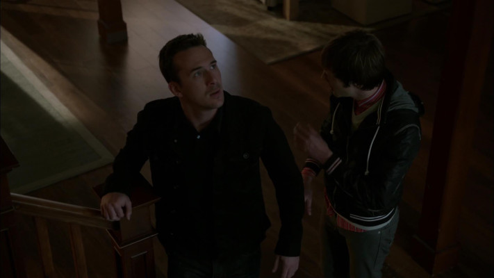 Barry Sloane - Revenge (2013) 2x15 &#039;Retribution&#039;
