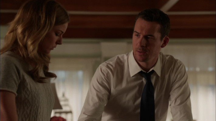 Barry Sloane - Revenge (2013) 2x15 &#039;Retribution&#039;