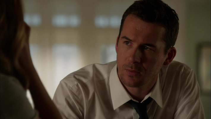 Barry Sloane - Revenge (2013) 2x15 &#039;Retribution&#039;